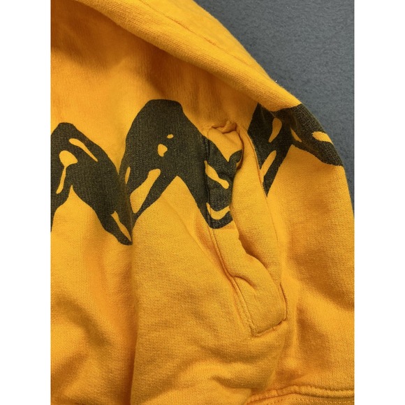 Peanuts Cedar Fair Hoodie Mens XL Yellow Charlie Brown Zig Zag Pullover Pockets - Picture 5 of 11